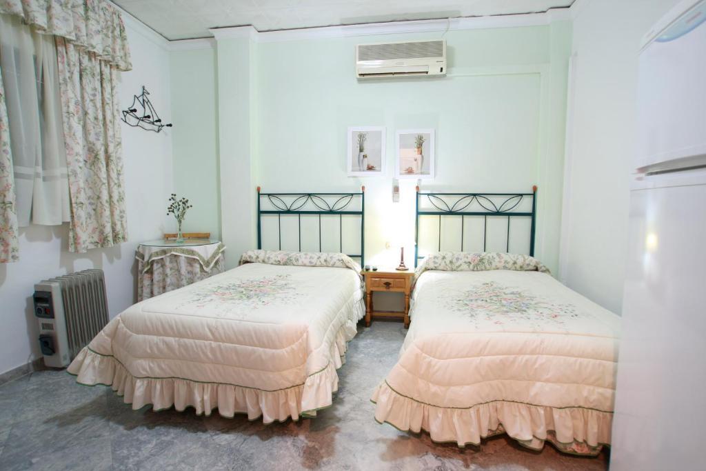 Hostal Jimenez Azuaga Ruang foto